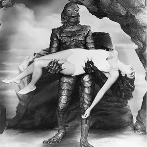 Meet your Posher, Courtney